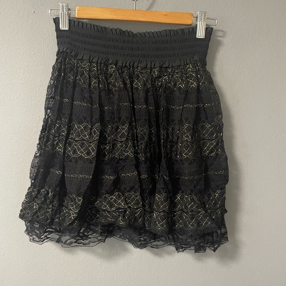 NWT Chic Black Metallic Ruffle Mini Skirt by Miracle City. Size S/M - Picture 1 of 6